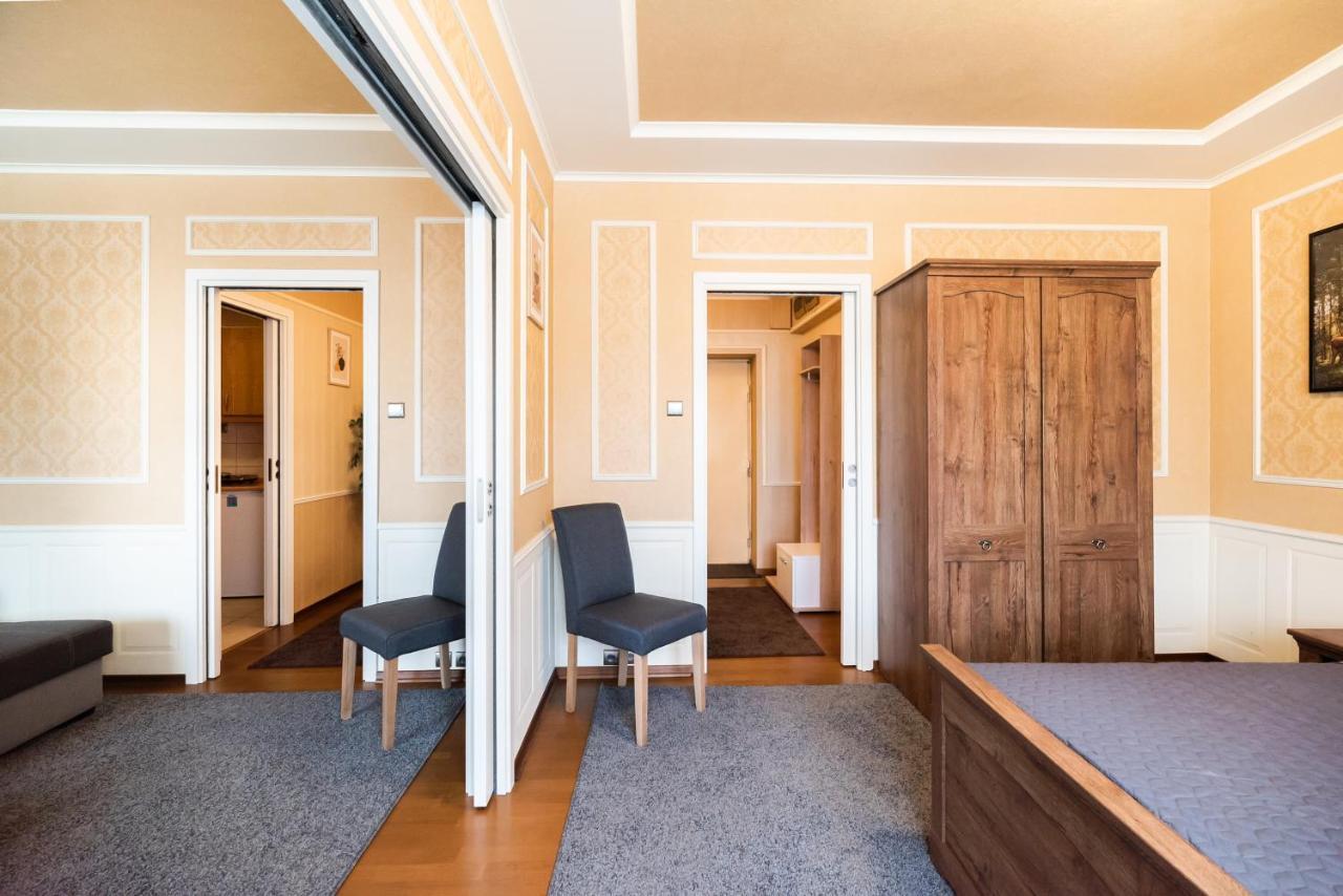 City Centre Open View Apartment Varşovia Exterior foto